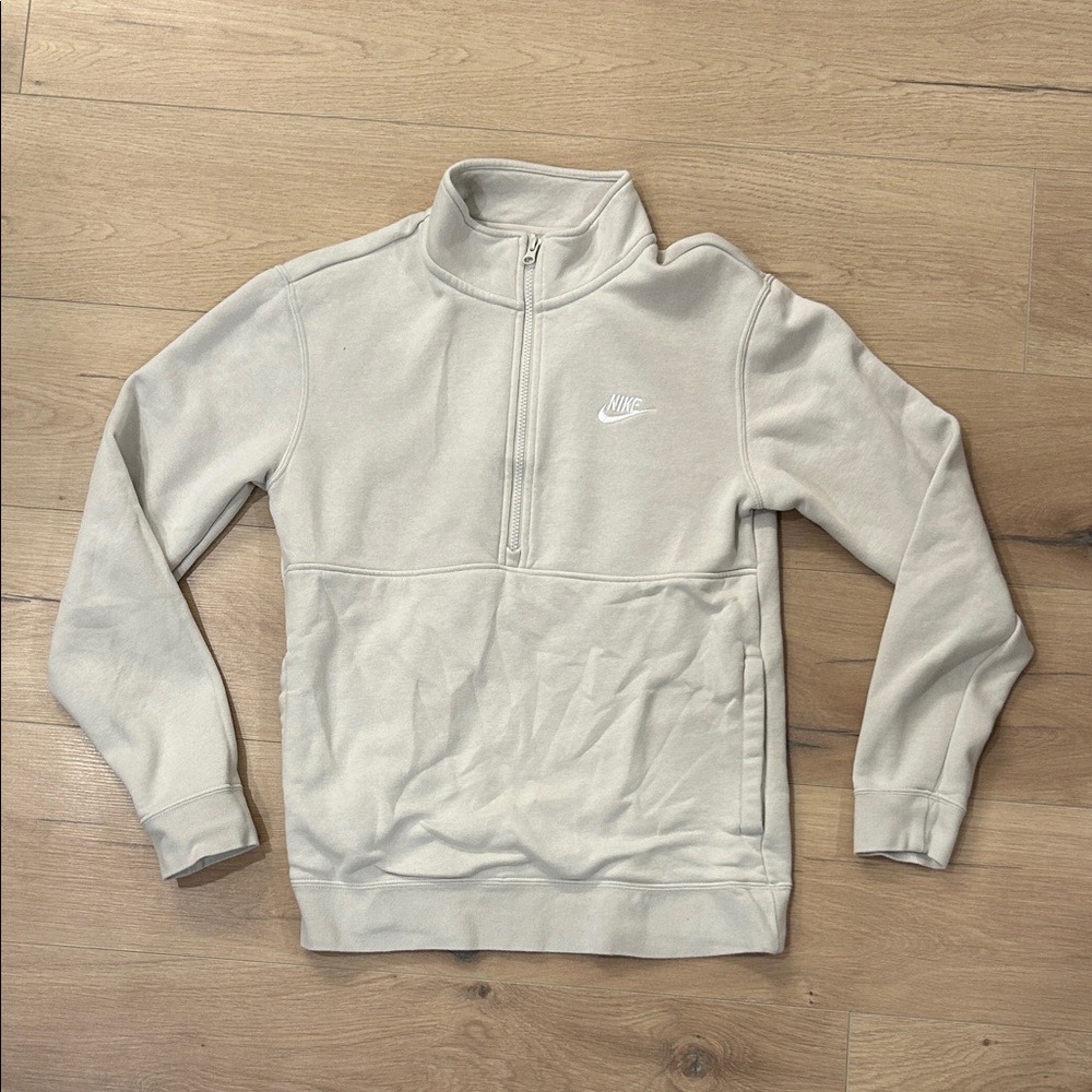 Nike Men's cream quarter zip Sweater - size Small